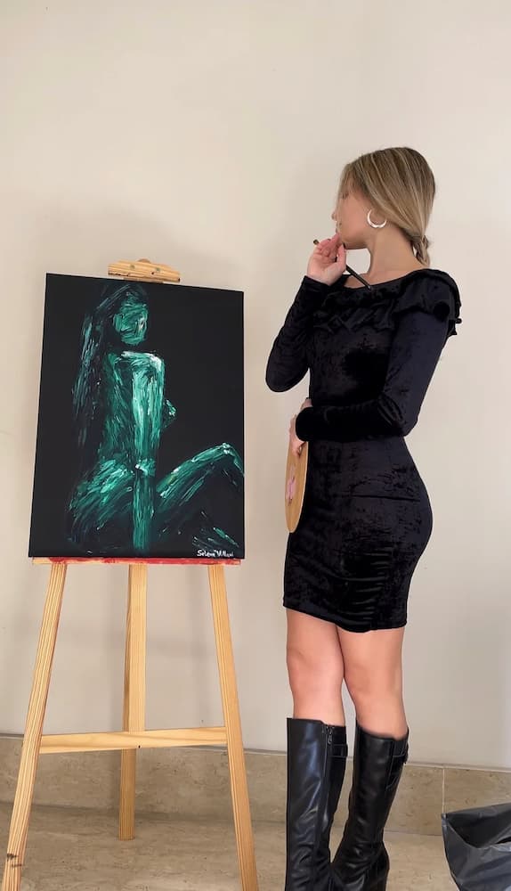 Selene Villani is a 29-years-old artist from Rome, Italy, who’s been drawing and painting since she was 3-years-old.